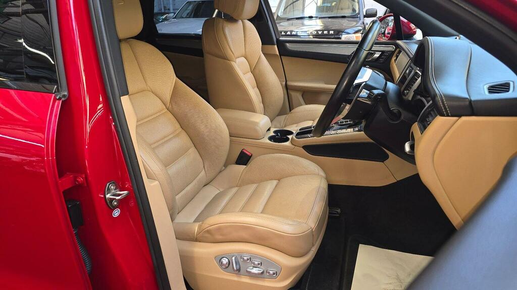 Porsche Macan Suv 3.0T V6 Gts Pdk 4Wd Euro 6 Ss 201666 Red #4