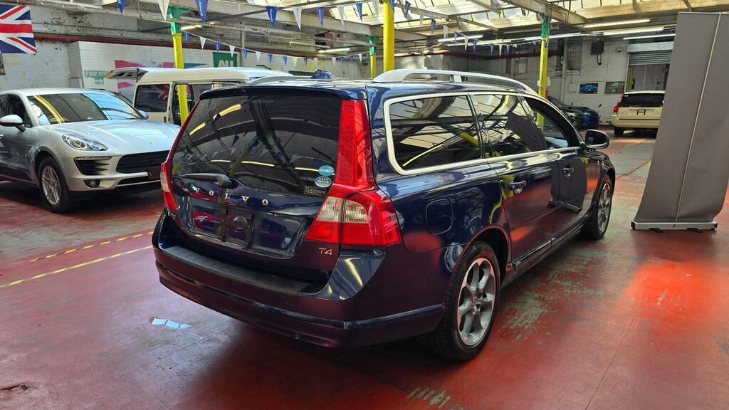 Volvo V70 Estate 1.6 T4 Ocean Race Ulez Free 20 Blue #2