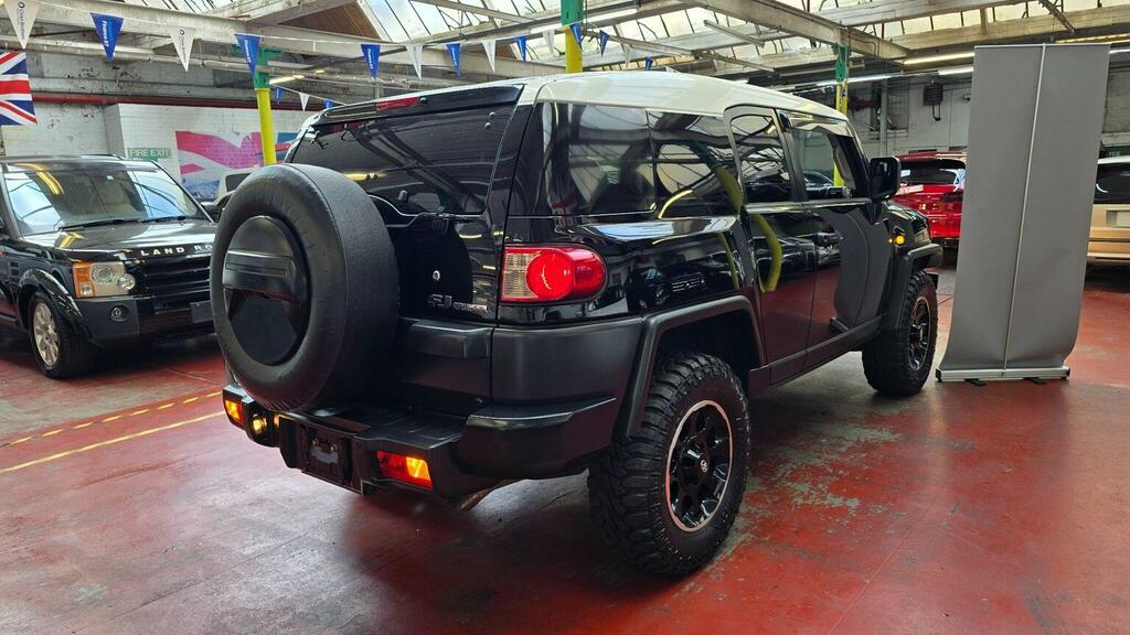 Toyota FJ Cruiser Suv 4.0 Black Colour Pkg 4Wd A-track 201212 Black