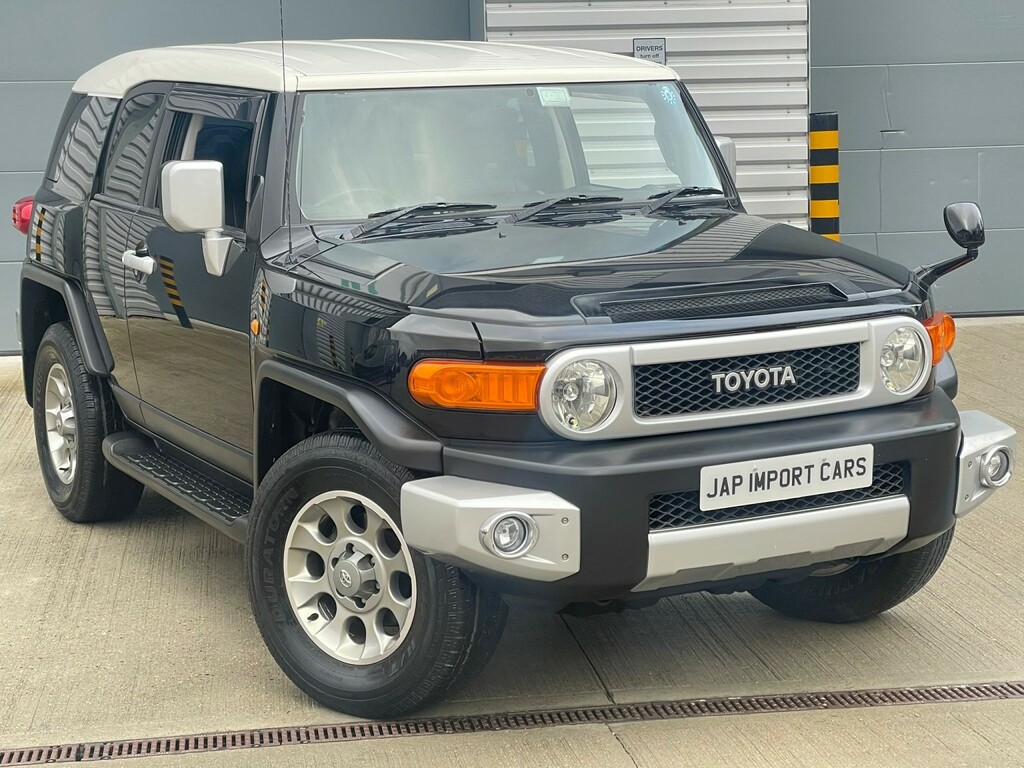 Toyota FJ Cruiser 4.0 V6 Full Leather And Walnut Trim Black