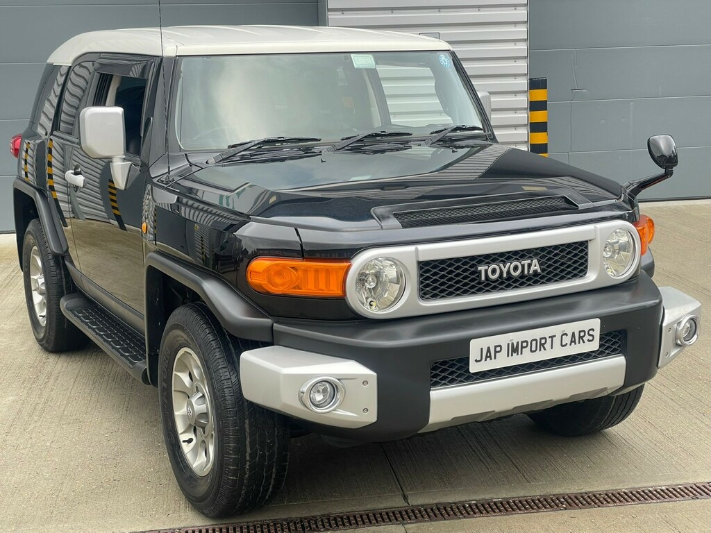 Toyota FJ Cruiser 4.0 V6 Full Leather And Walnut Trim Black #2