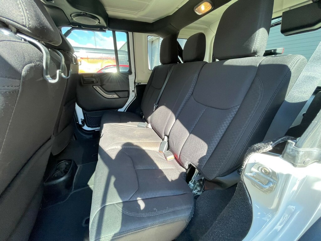 Jeep Wrangler Crd Sahara Black #55