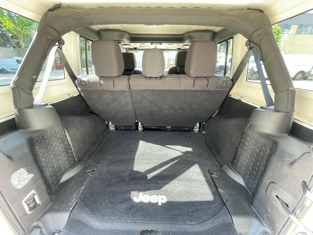 Jeep Wrangler Crd Sahara Black #56