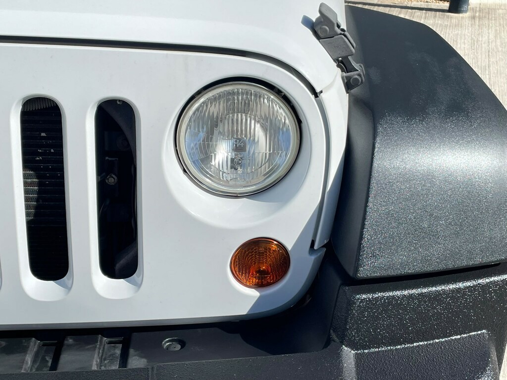 Jeep Wrangler 3.6 V6 Sahara White #6