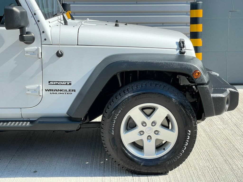 Jeep Wrangler Crd Sahara Black #14