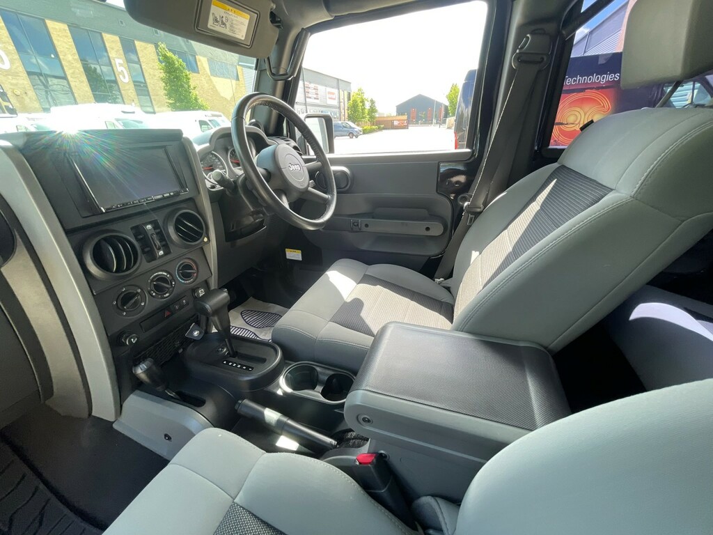 Jeep Wrangler Convertible 2.8 Crd Ultimate Soft Top 4X4 201 Black #64