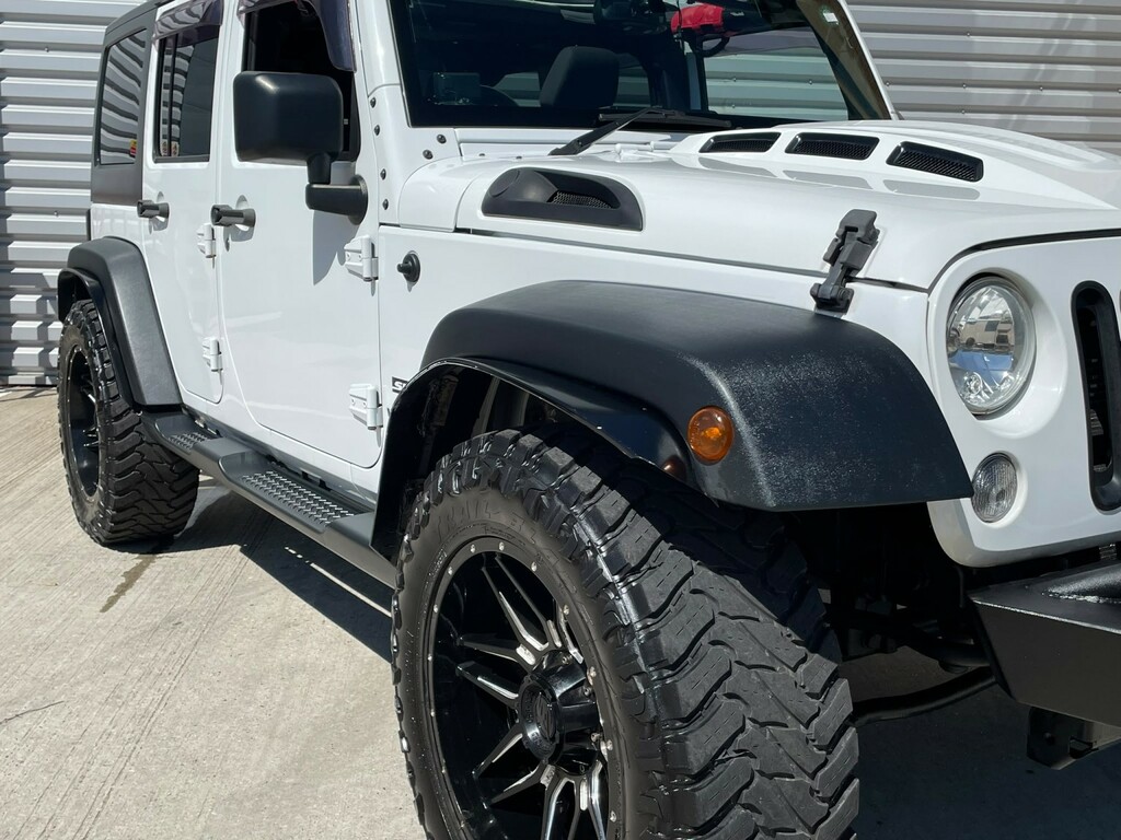 Jeep Wrangler 3.6 V6 Sahara Sport Convertible With Har White #5
