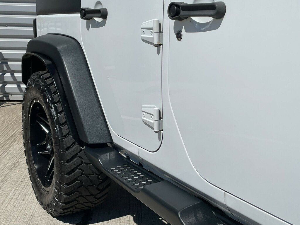 Jeep Wrangler 3.6 V6 Sahara Sport Convertible With Har White #4