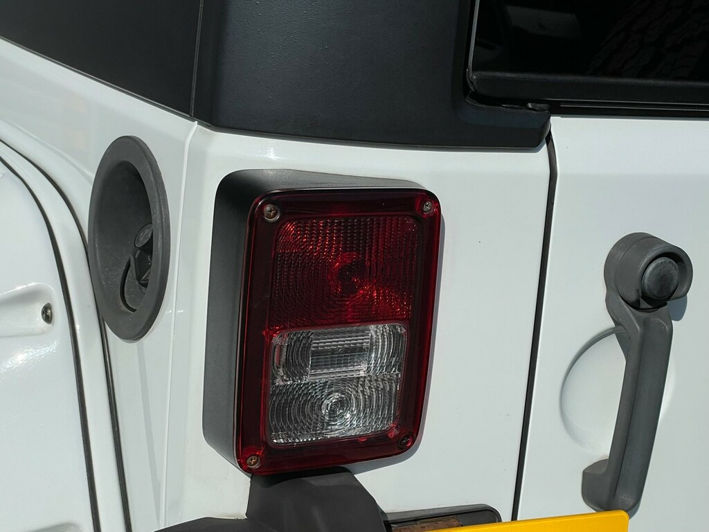 Jeep Wrangler Crd Overland U10002673 White #25