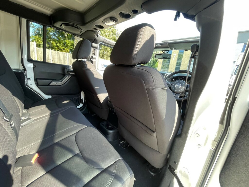 Jeep Wrangler Crd Overland U10002673 White #52