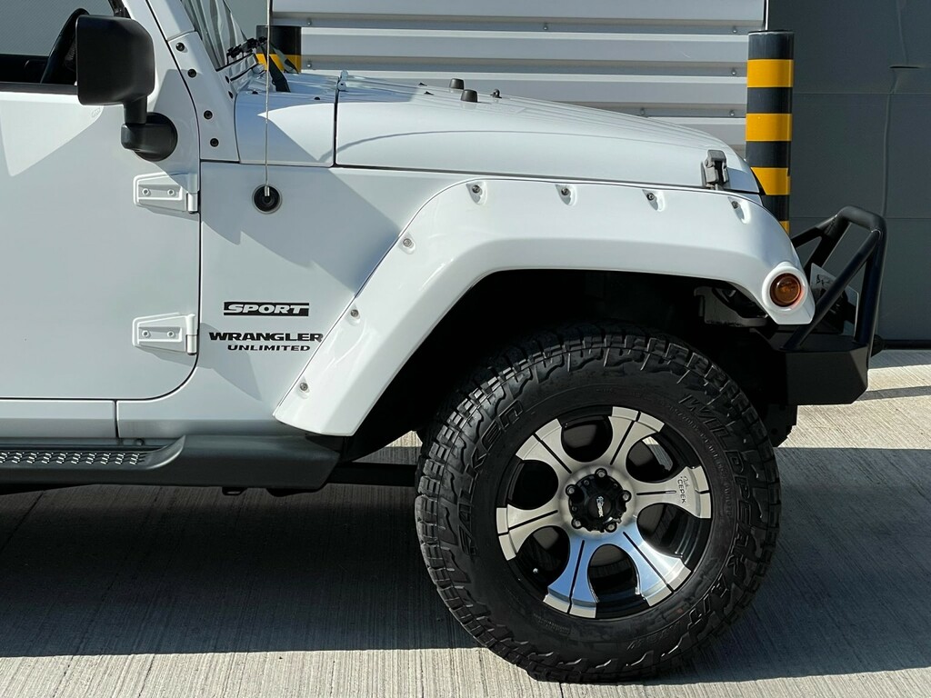 Jeep Wrangler Crd Overland U10002673 White #19