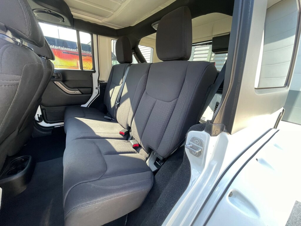 Jeep Wrangler Crd Overland U10002673 White #59