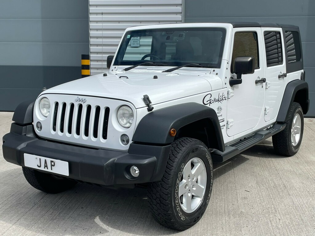 Jeep Wrangler 2-Door Sahara 2.8 Crd Red #35