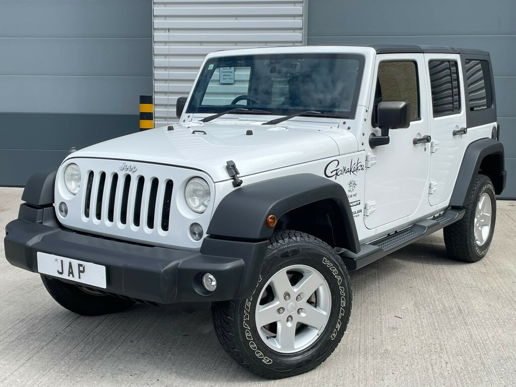 Jeep Wrangler 2-Door Sahara 2.8 Crd Red #36