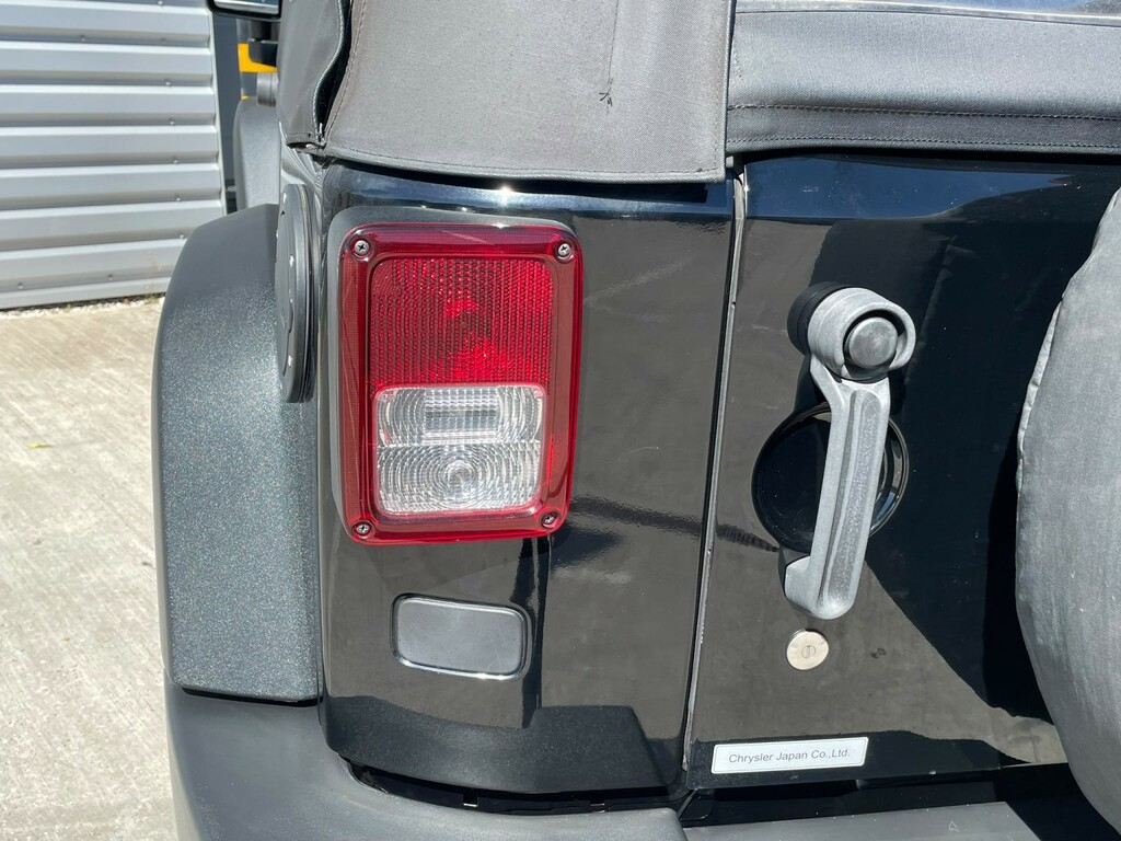 Jeep Wrangler 3.8 V6 Sport Red #28