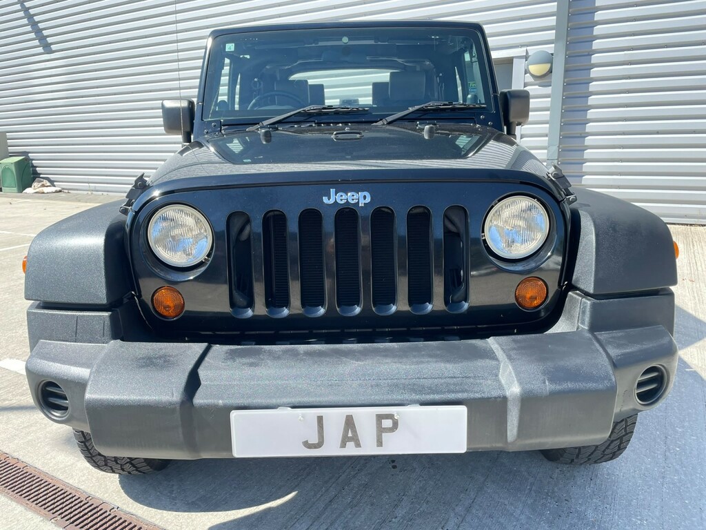 Jeep Wrangler 3.8 V6 Sport Red #16