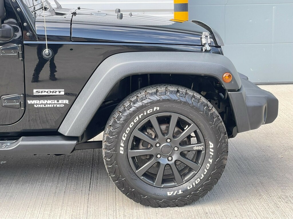 Jeep Wrangler 2.8 Crd Sahara Soft Top 4X4 Silver #28