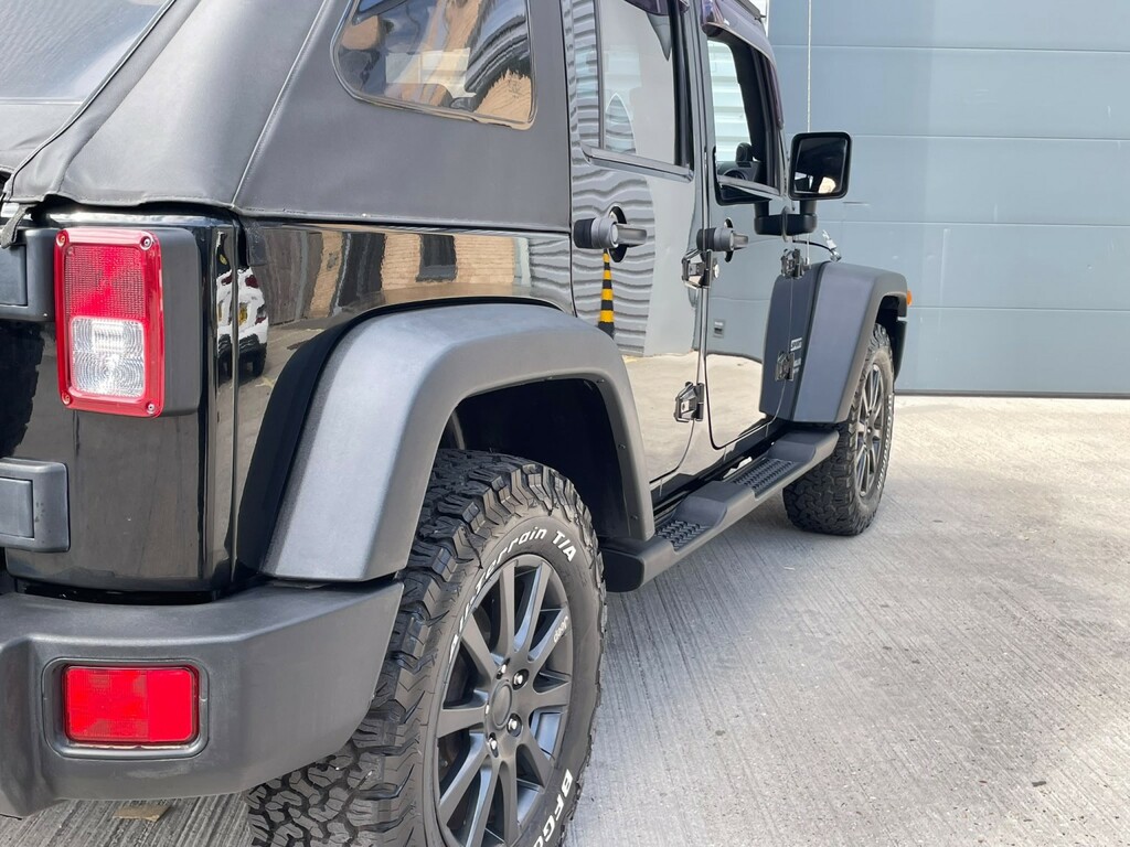 Jeep Wrangler 2.8 Crd Sahara Soft Top 4X4 Silver #19