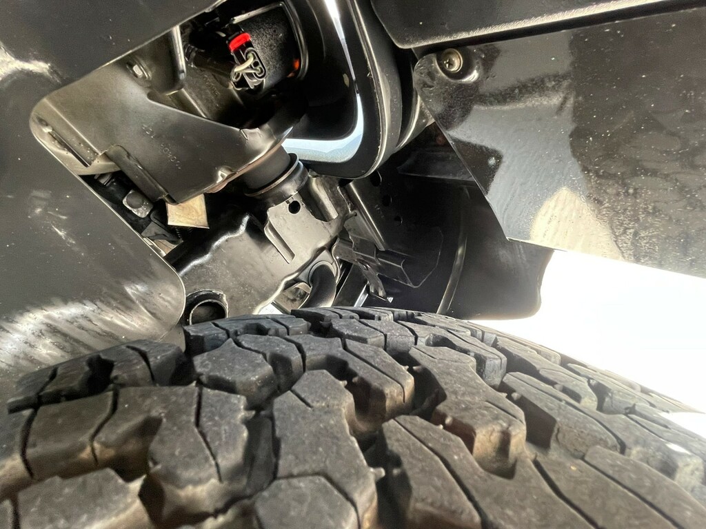 Jeep Wrangler 2.8 Crd Sahara Soft Top 4X4 Silver #71