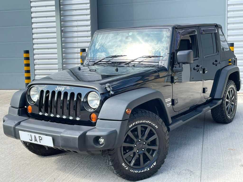 Jeep Wrangler 3.8 V6 Rubicon Sahara Convertible Black #4