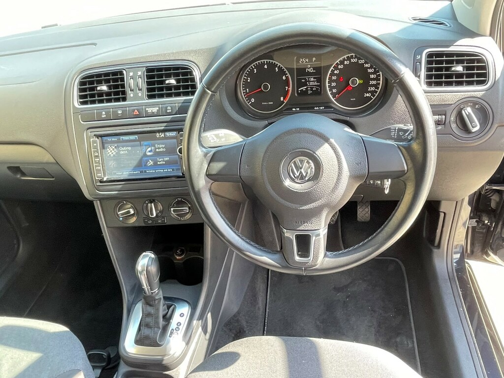 Volkswagen Polo Match Edition White #38