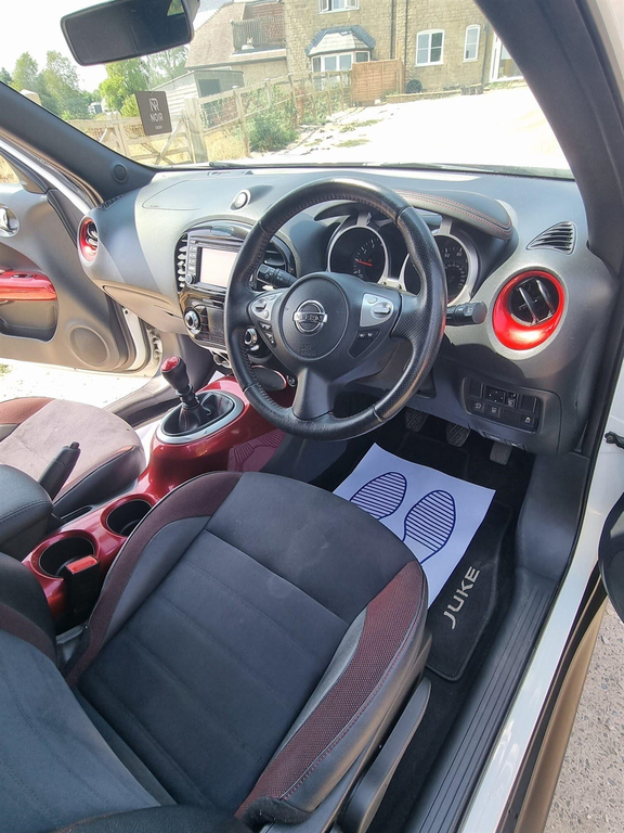 Nissan Juke Tekna Black #15