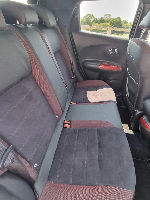 Nissan Juke Tekna Black #17