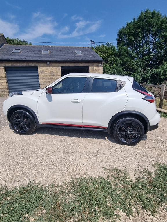 Nissan Juke Tekna Black #8