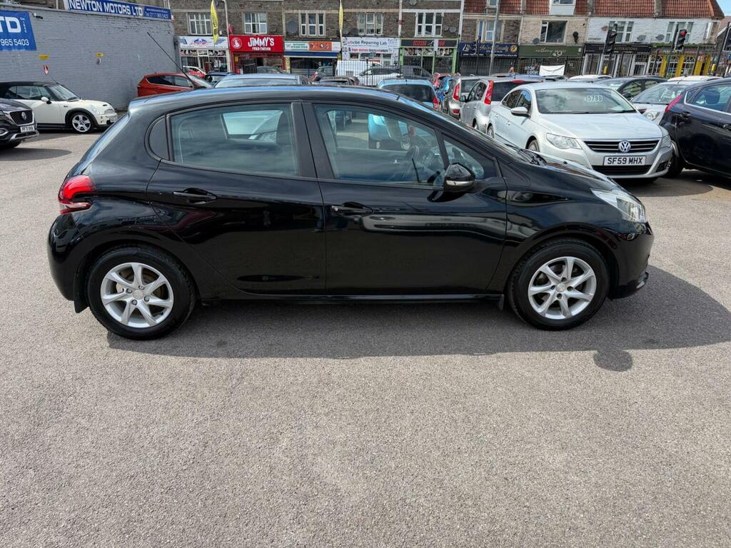 Peugeot 208 1.2 Puretech Active Euro 6 OY67ZCF Black #2