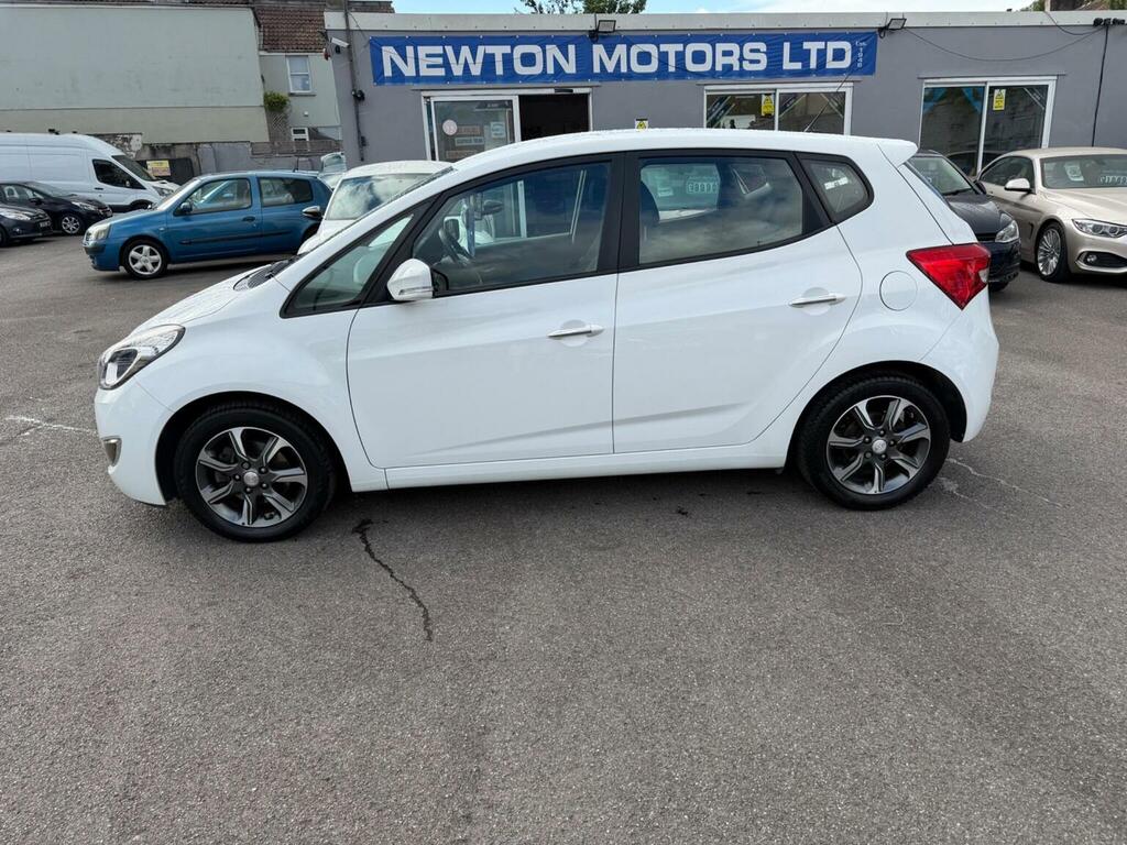 Hyundai Ix20 1.4 Blue Drive Se Euro 6 Ss White #6