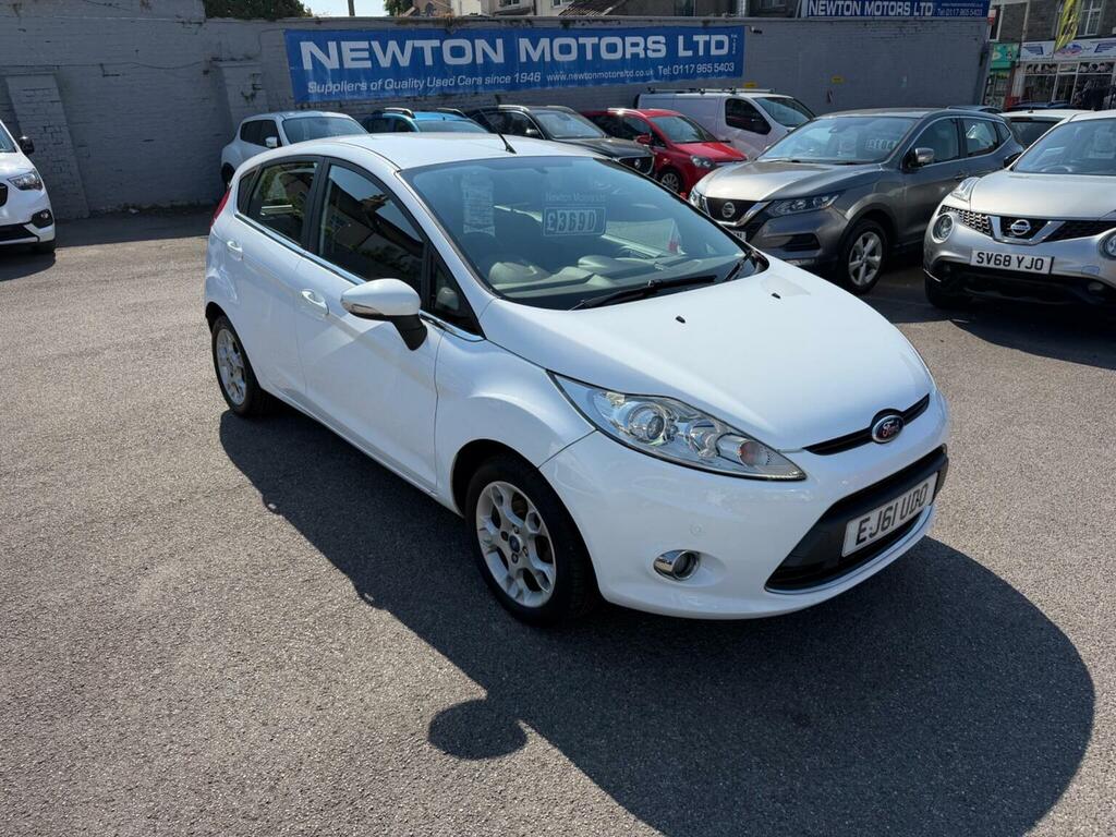 Ford Fiesta Hatchback 1.4 Zetec 201261 EJ61UDO White