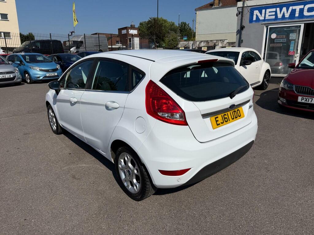 Ford Fiesta Hatchback 1.4 Zetec 201261 EJ61UDO White #5