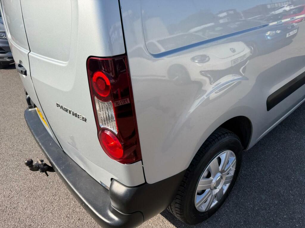Peugeot Partner Panel Van White #11