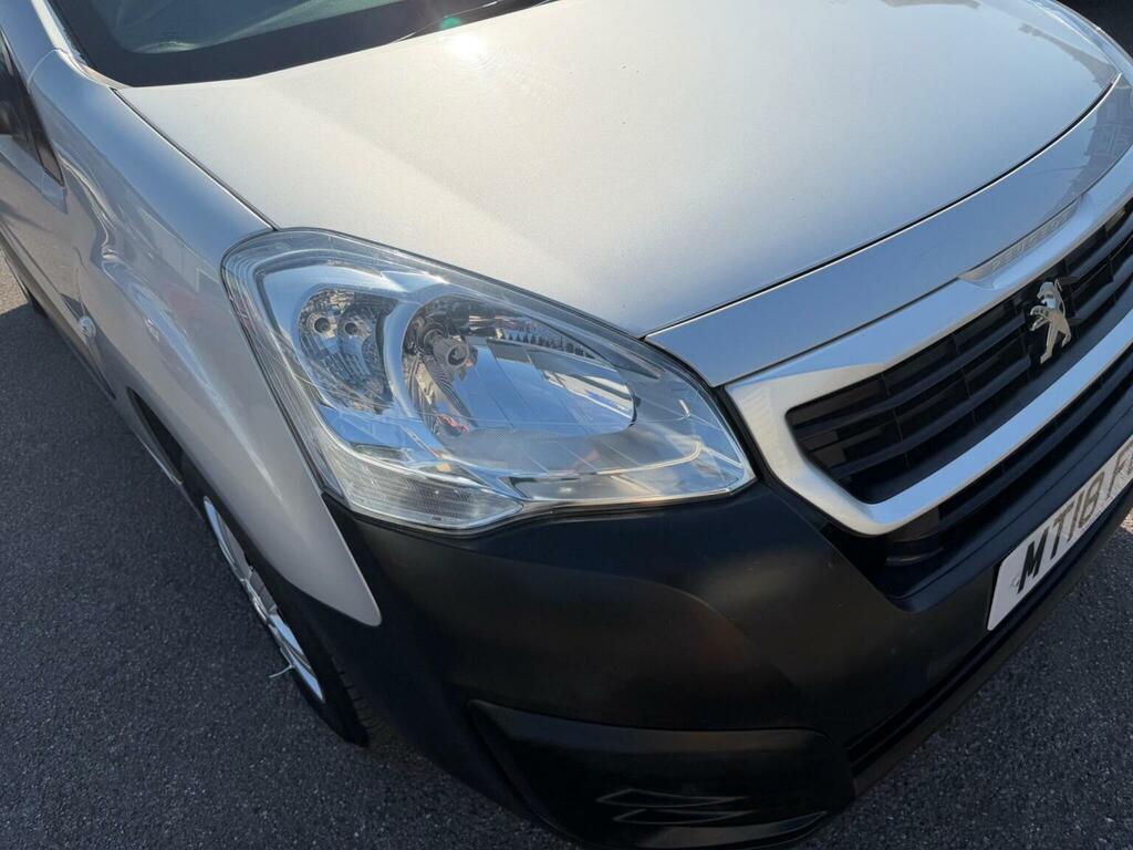 Peugeot Partner Panel Van White #10