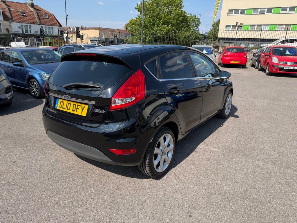 Ford Fiesta Hatchback 1.4 Titanium Individual 201010 Black #3