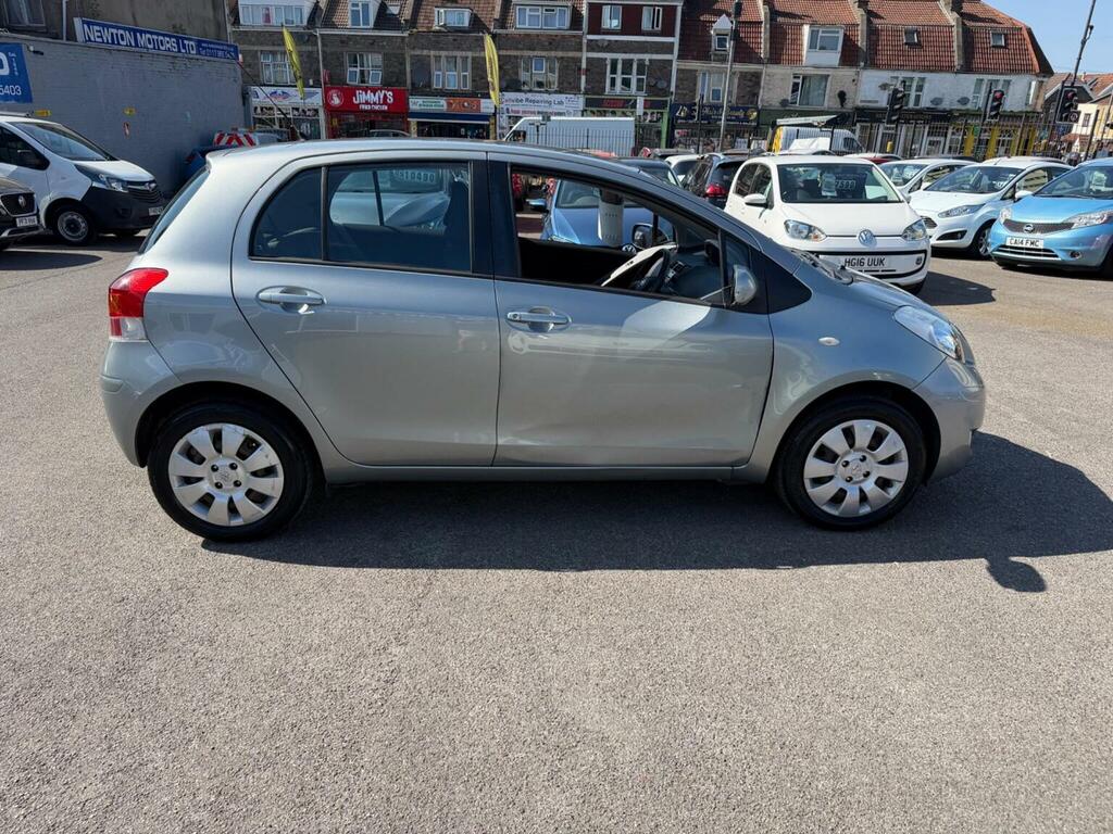Toyota Yaris Hatchback 1.0 Vvt-i Tr Euro 4 200959 Silver #2