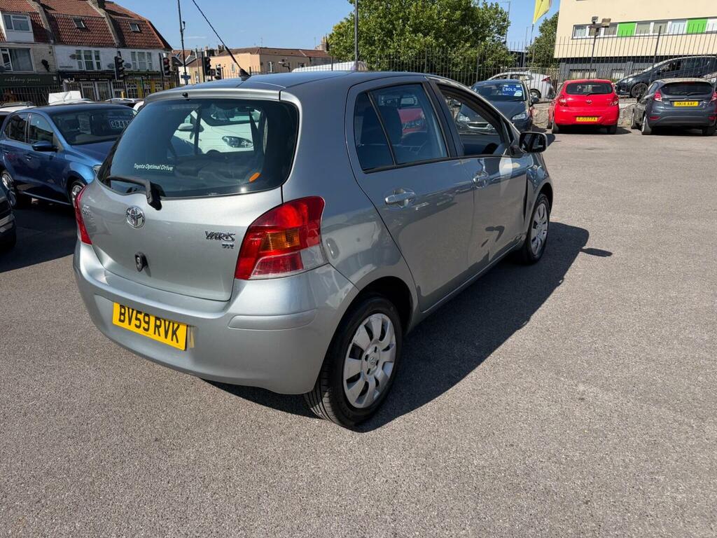 Toyota Yaris Hatchback 1.0 Vvt-i Tr Euro 4 200959 Silver #3