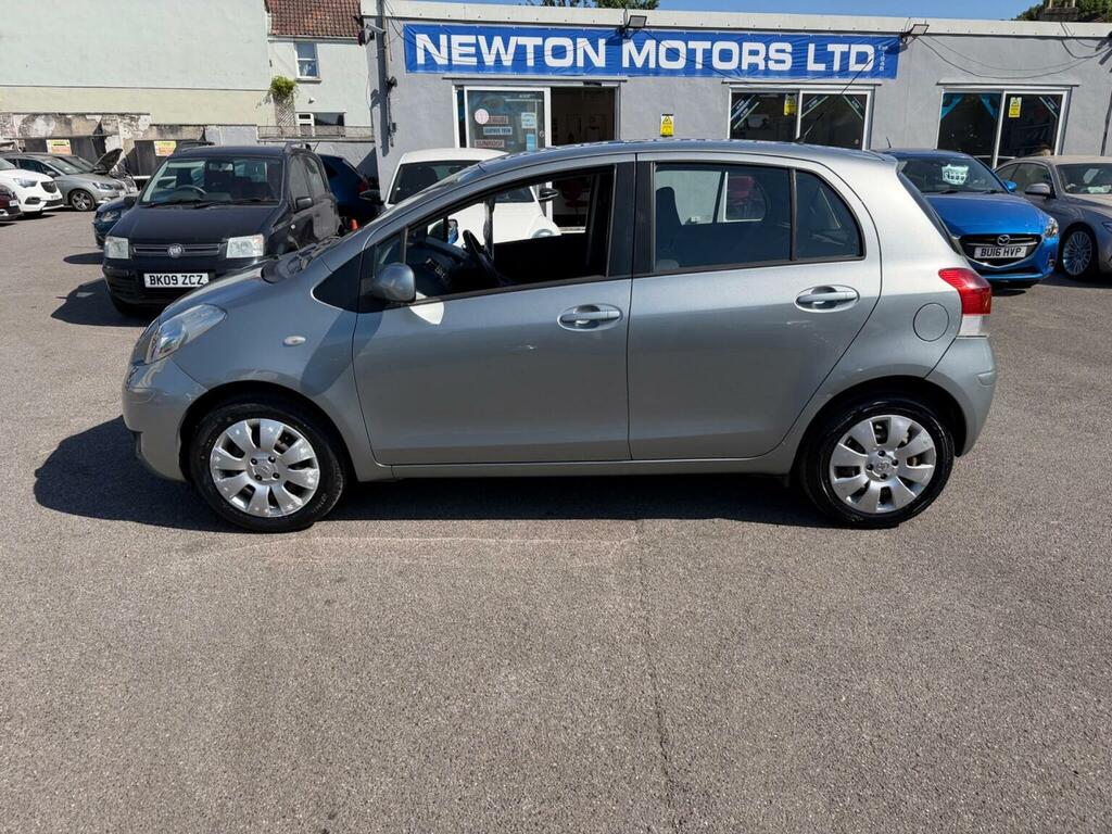Toyota Yaris Hatchback 1.0 Vvt-i Tr Euro 4 200959 Silver #6