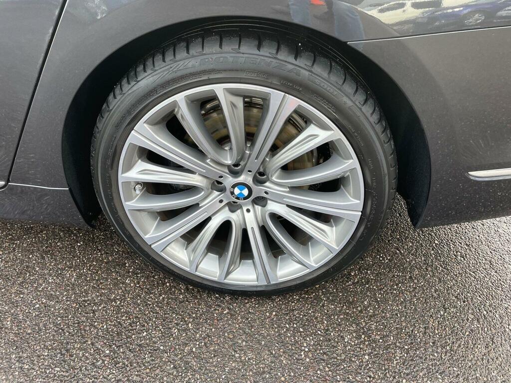 BMW 7 Series Saloon Black #28