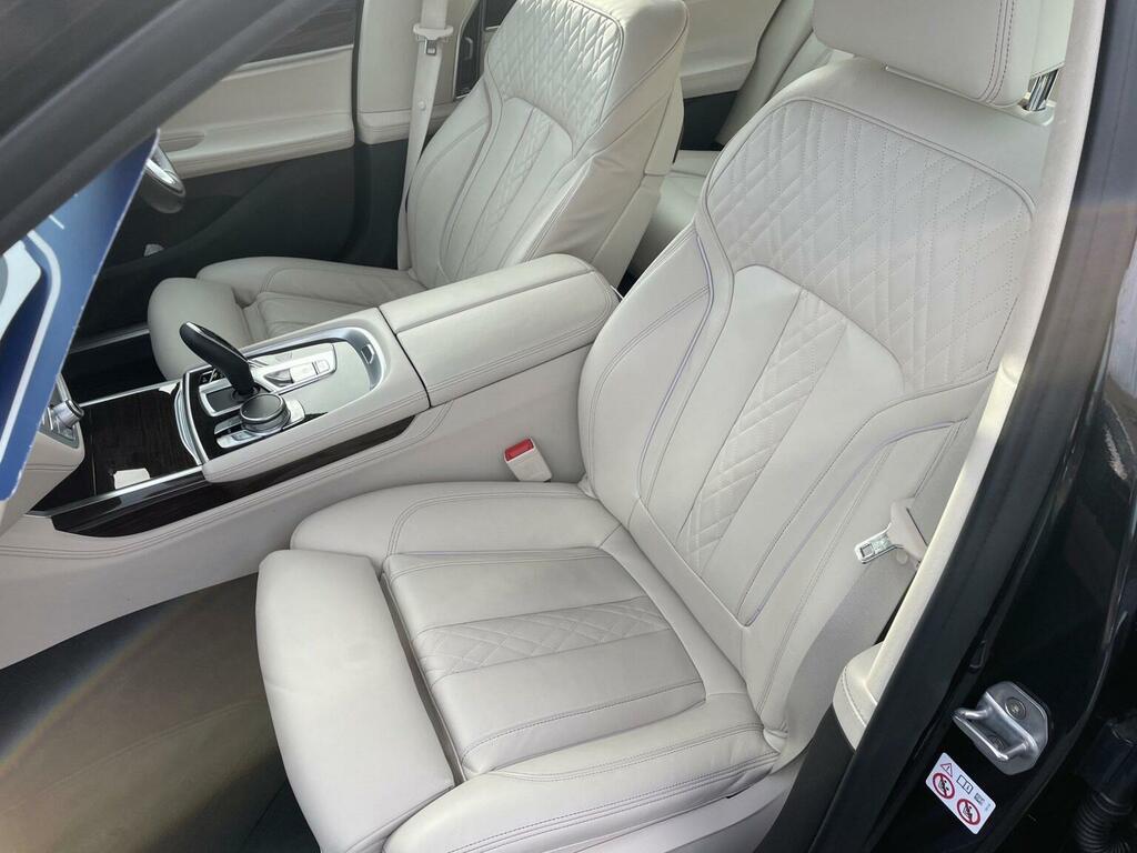 BMW 7 Series Saloon Black #17