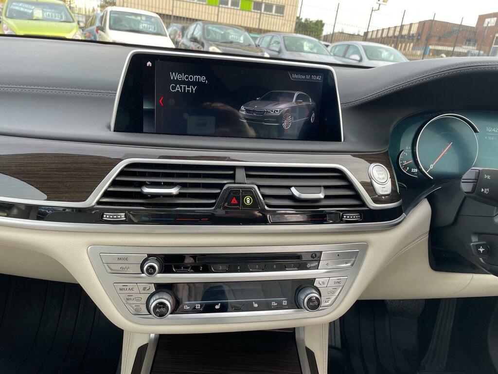 BMW 7 Series Saloon Black #20