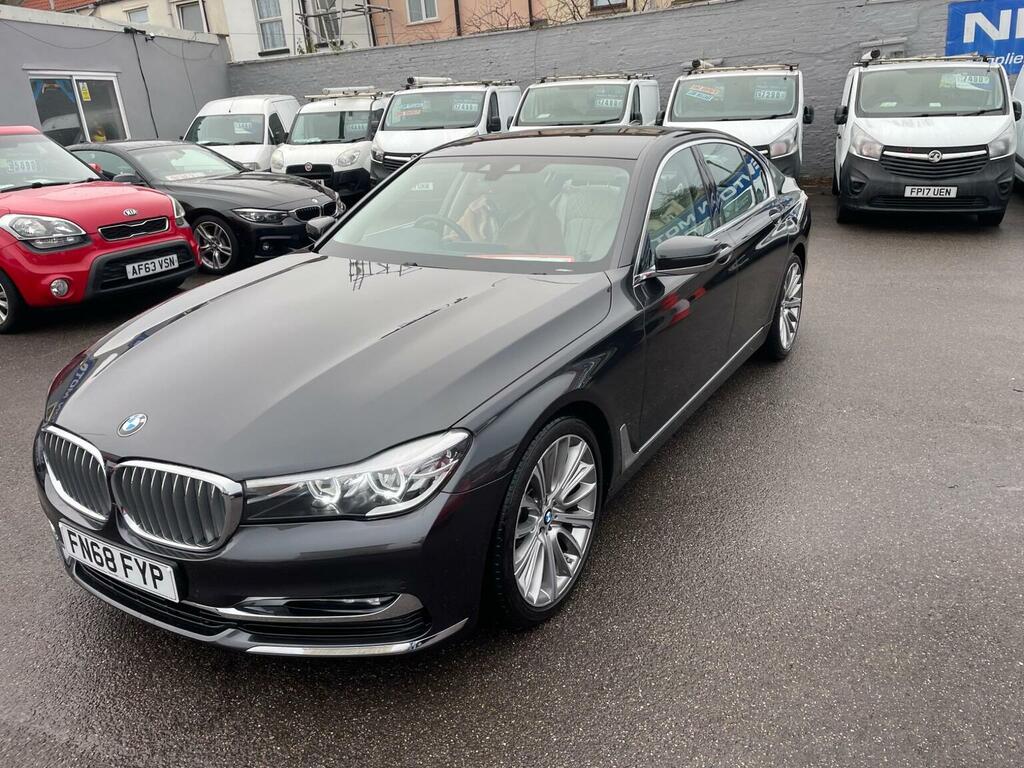 BMW 7 Series Saloon Black #7