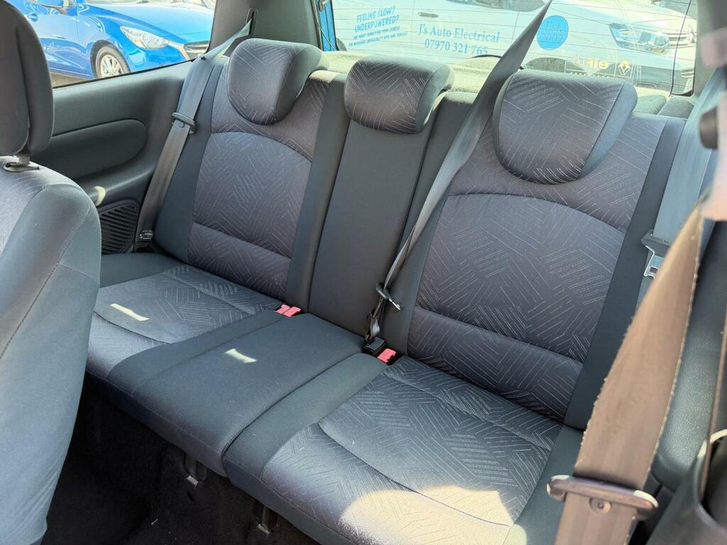 Renault Clio 1.2 16V Dynamique Hatchback 139 Silver #17