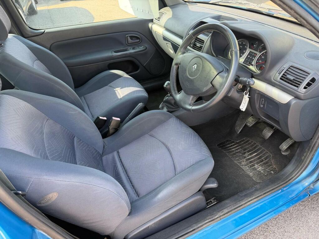 Renault Clio 1.2 16V Dynamique Hatchback 139 Silver #11