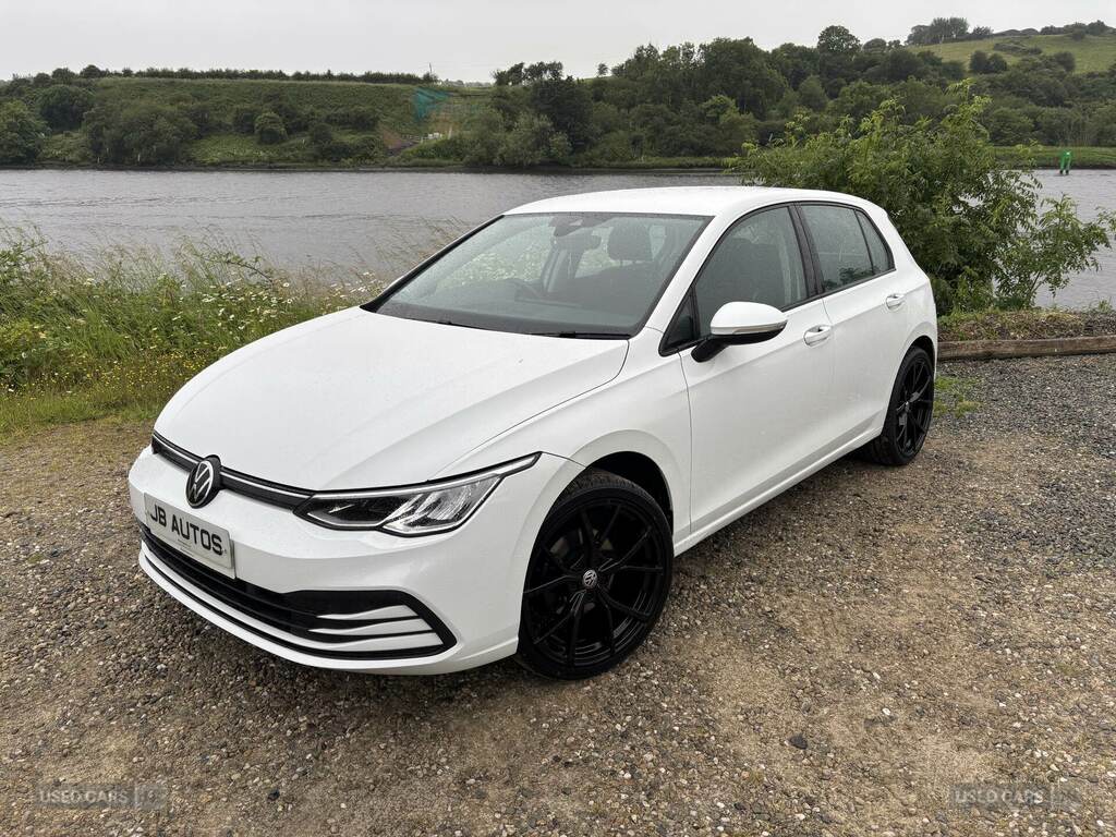 Volkswagen Golf 1.0 Tsi Life GK22KBP White #2