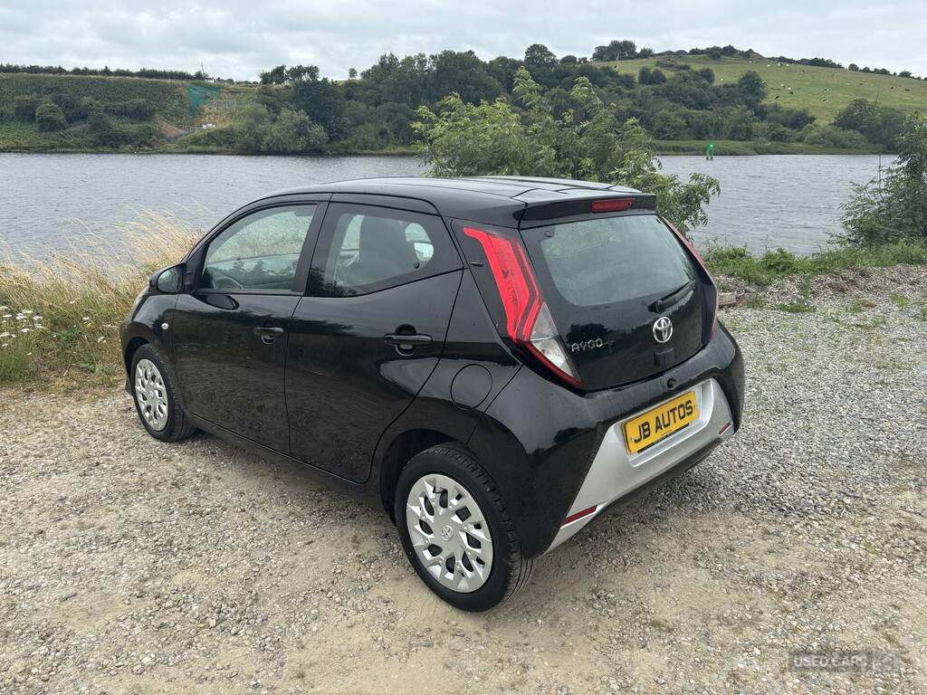 Toyota Aygo Hatchback #3