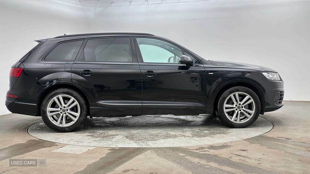 Audi Q7 3.0 Tdi Quattro S Line Tip Black #3