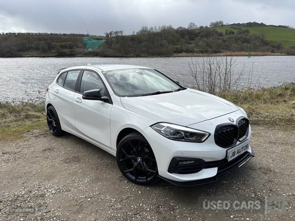 BMW 1 Series 116D Se Step White