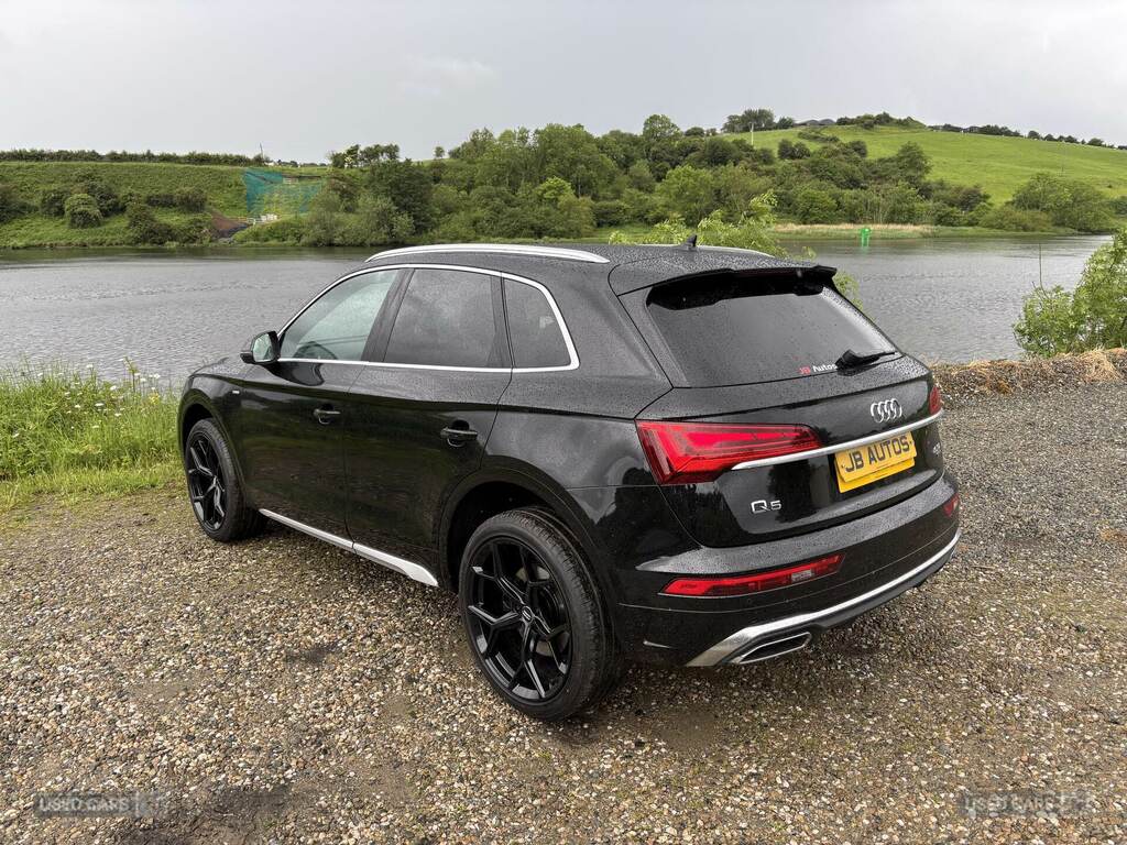 Audi Q5 40 Tdi Quattro S Line S Tronic KY21LLG Black #2