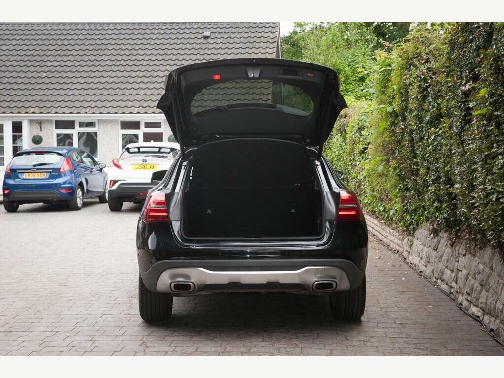 Mercedes-Benz GLA Class 1.6 Gla200 Sport Premium Plus 7G-dct Euro 6 S S Black #6